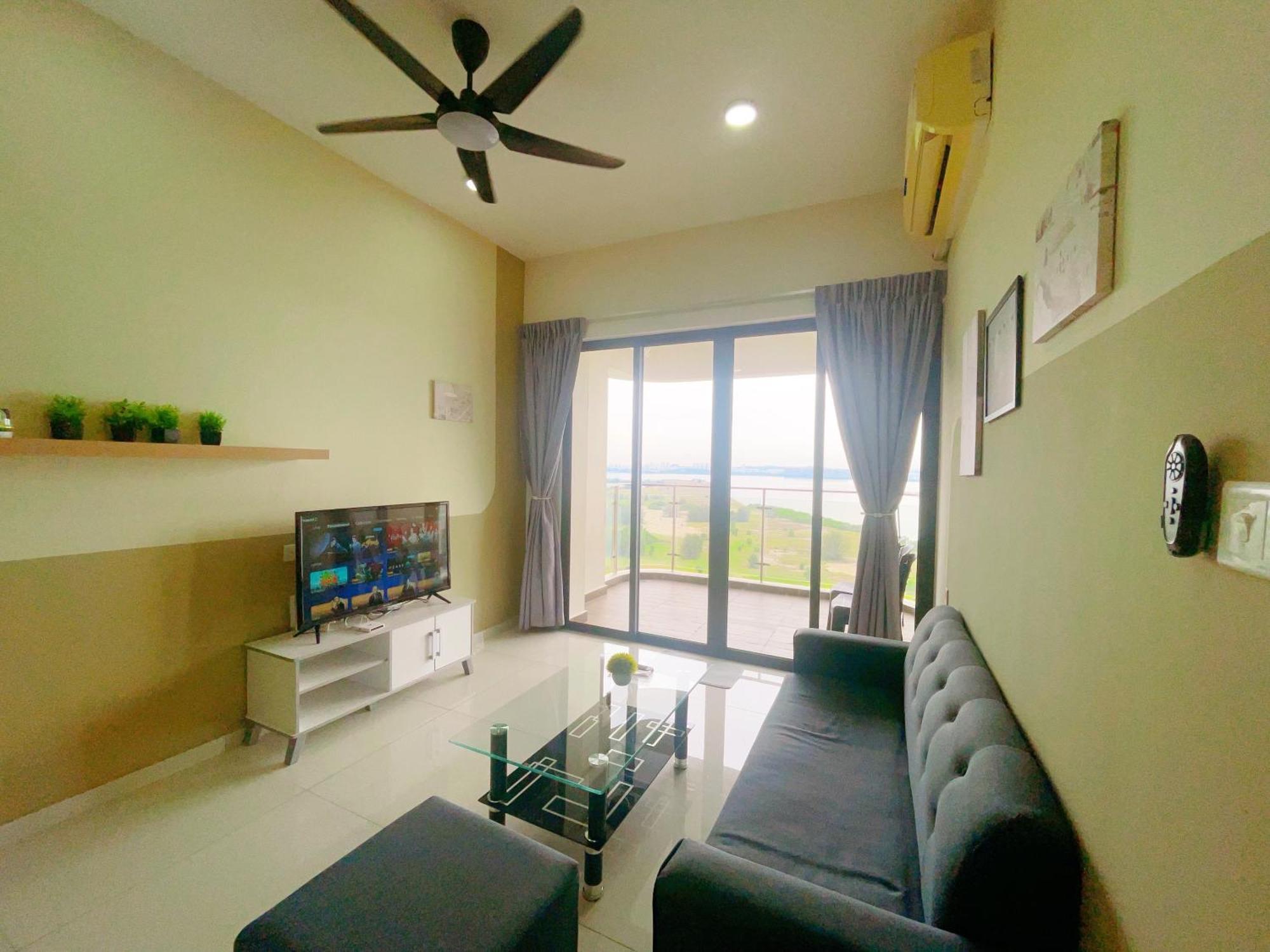 Monic Staycation #Country Garden Danga Bay Johor Bahru Exterior foto